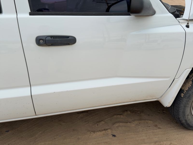 2005-2011 Dodge Dakota (mid-size) Front Door RH