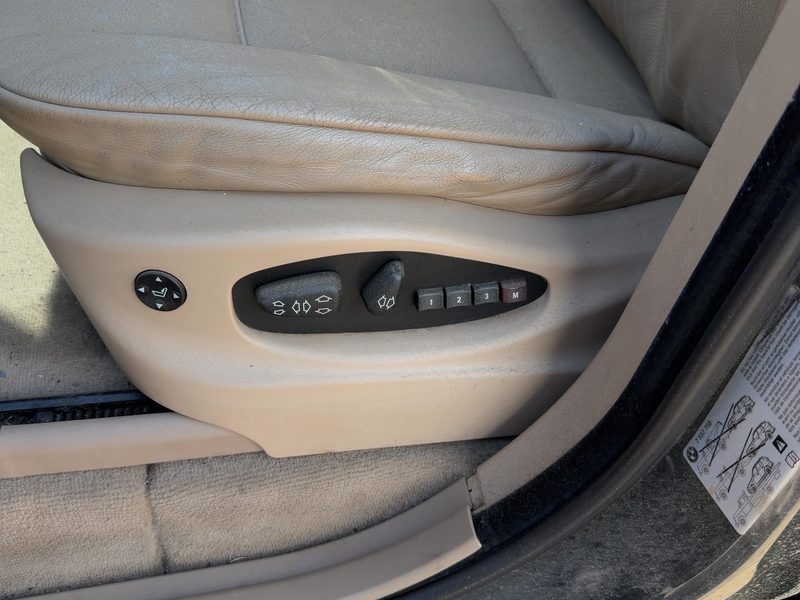 2006 BMW X5 Seat Track LH