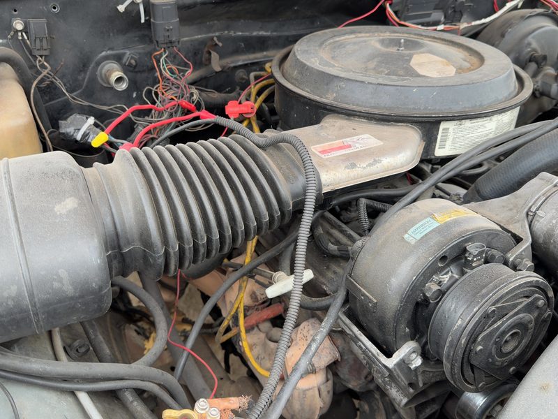 1987-1995 Chevrolet Pickup 1500 Series Cylinder Head