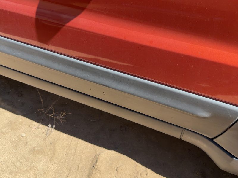 2001-2007 Ford Escape Front Door Moulding RH