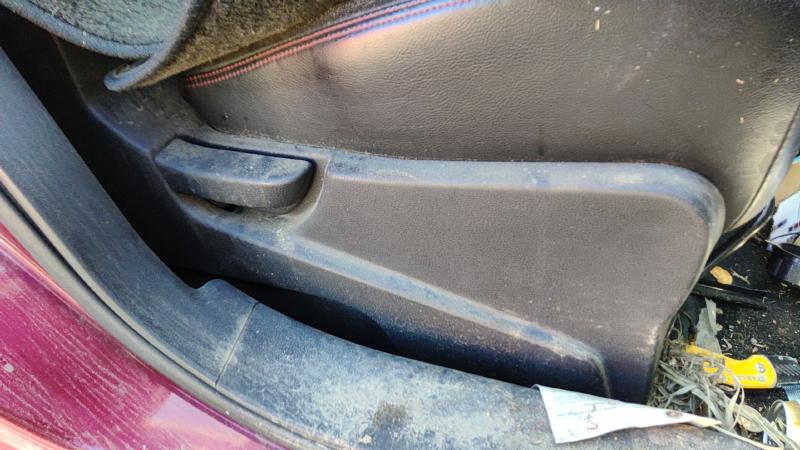 2008 Nissan Rogue Except Sport Seat Track
