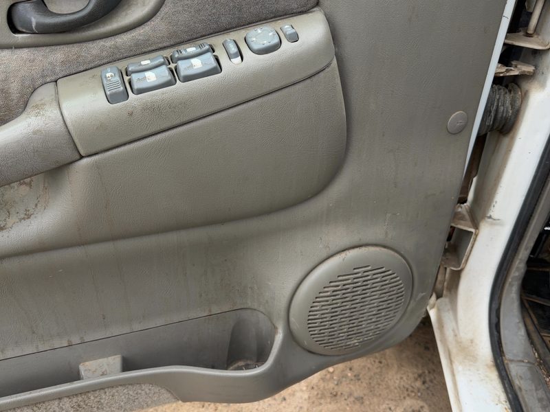 1998-2001 Blazer S10/jimmy S15 Front Door Trim Panel LH