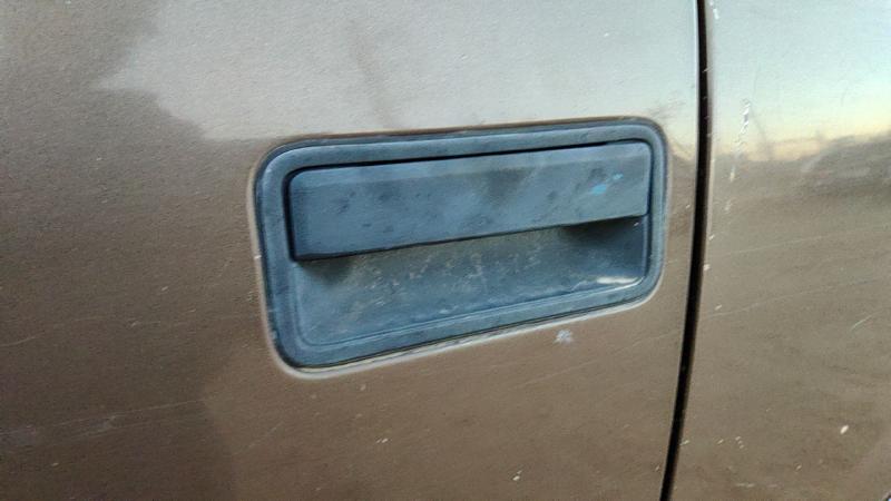 1994 Chevy/gmc Suburban 1500 Series Outside Door Handle LH
