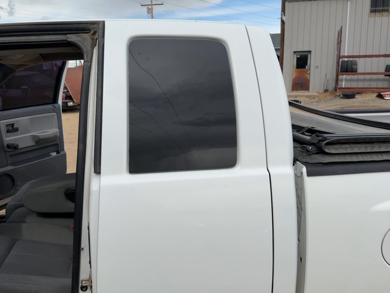 2005-2011 Dodge Dakota (mid-size) Rear Door LH