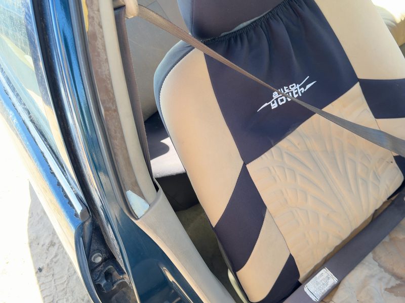 1999 Toyota Corolla (also See FX 87-88) Front Seat Belt RH
