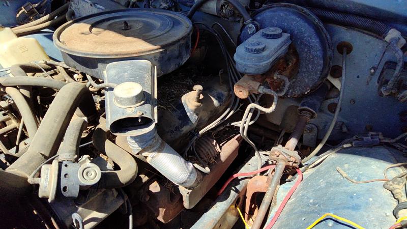 1985-1989 Dodge Pickup 150 Series Cylinder Head