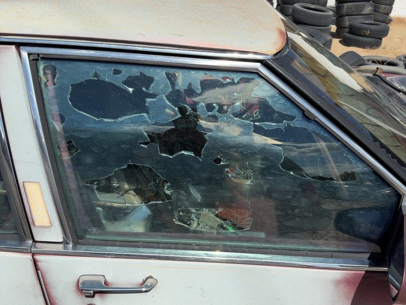 1985-1987 Buick Park Avenue (80&up) Front Door Glass/Window RH