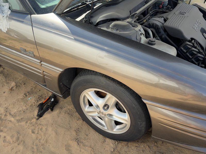 1996-1999 Pontiac Bonneville (80 & Up) Fender RH