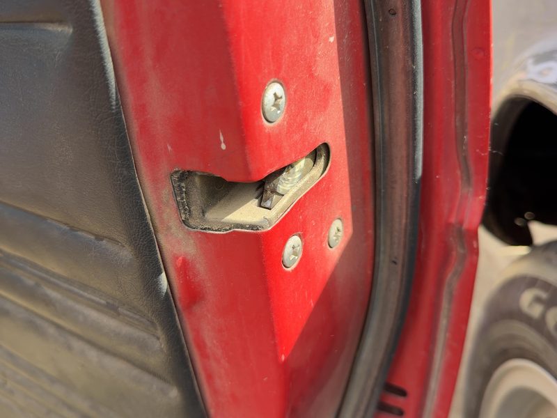 1988 Toyota FX (includes Fx16) Front Door Latch RH
