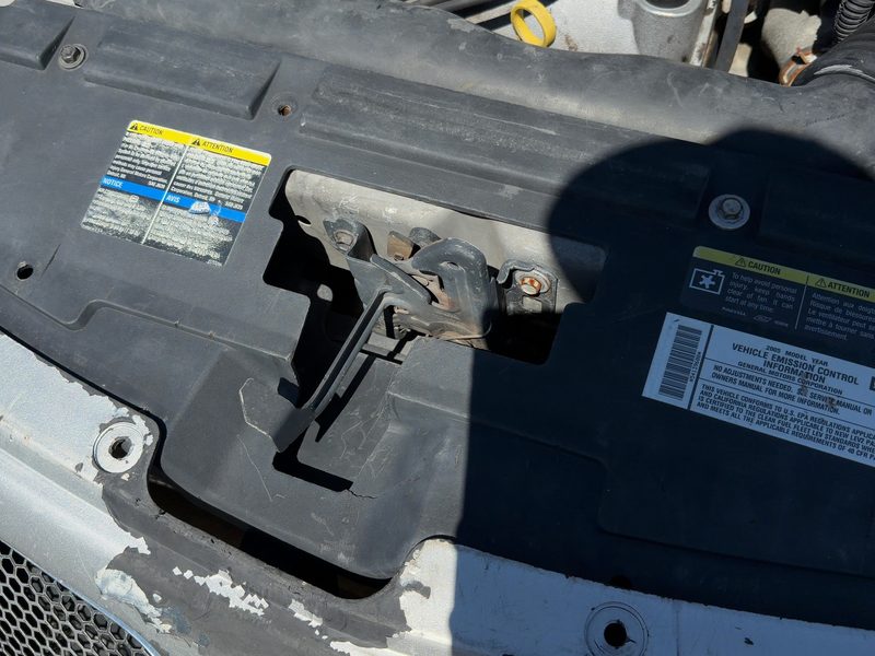 2005-2010 Pontiac G6 Radiator Support