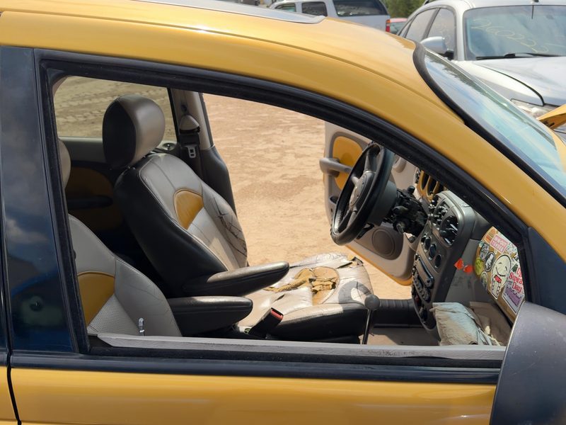 2001-2010 Pt Cruiser Front Door Glass/Window RH