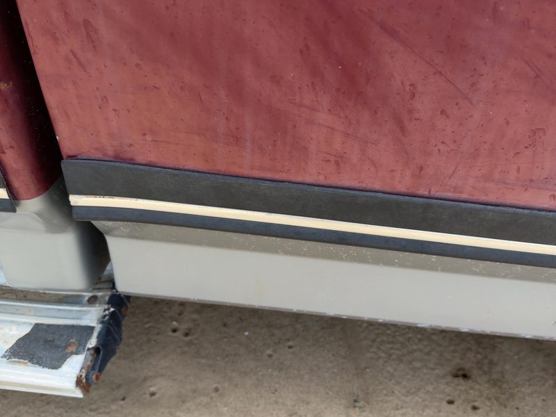 1989 Ford Pickup F150 Series Quarter Panel Moulding LH