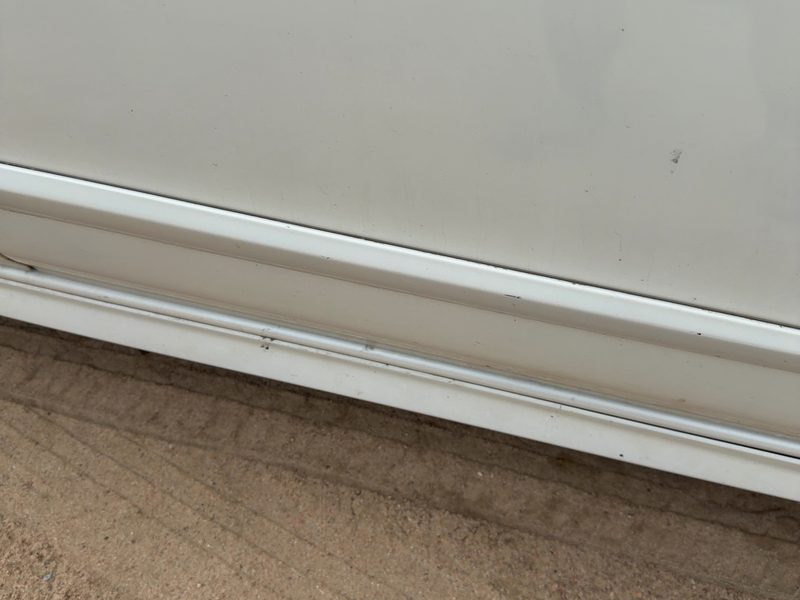 2000-2001 Infiniti I30 Front Door Moulding RH