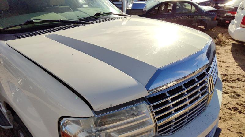 2007-2014 Lincoln Navigator Hood