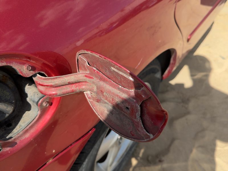 2000-2007 Ford Taurus(see Also Taurus X) Fuel Tank Door
