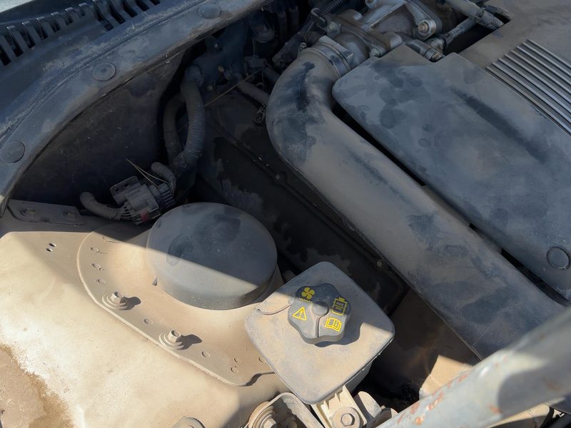 2000-2002 Lincoln LS Cylinder Head