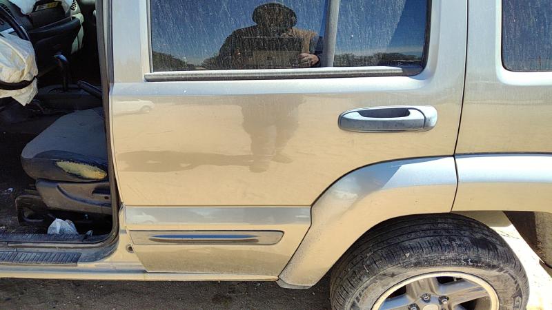 2002-2007 Jeep Liberty Rear Door LH