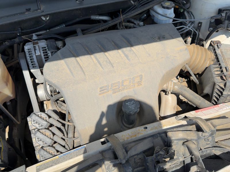 2005 Buick Lesabre (80 & Up) Engine Cover