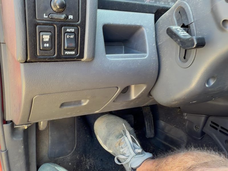 1994-1995 Nissan Pathfinder Dash Panel