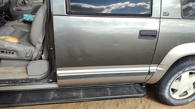 1992-2000 Chevy/gmc Suburban 1500 Series Rear Door LH