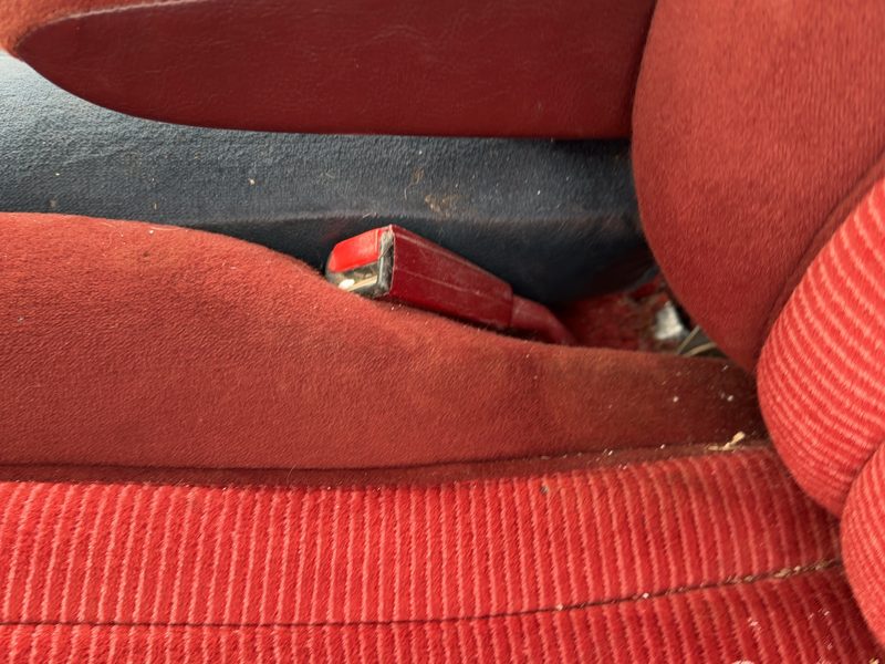 1993 Chevrolet Pickup 1500 Series Front Seat Belt LH