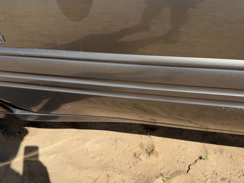 1999 Pontiac Bonneville (80 & Up) Front Door Moulding LH