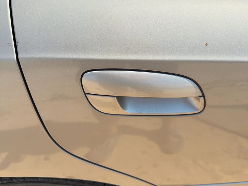2001-2006 Hyundai Elantra Outside Door Handle RH