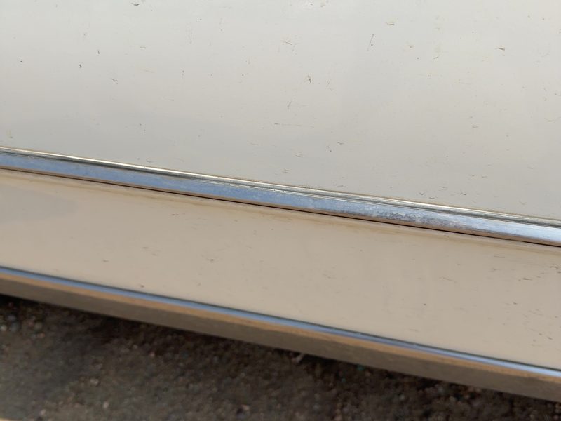 1986 Oldsmobile Ninety-eight (80 & Up) Front Door Moulding LH