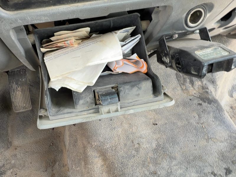 2005-2007 Ford F350 Super Duty Pickup Dash Panel