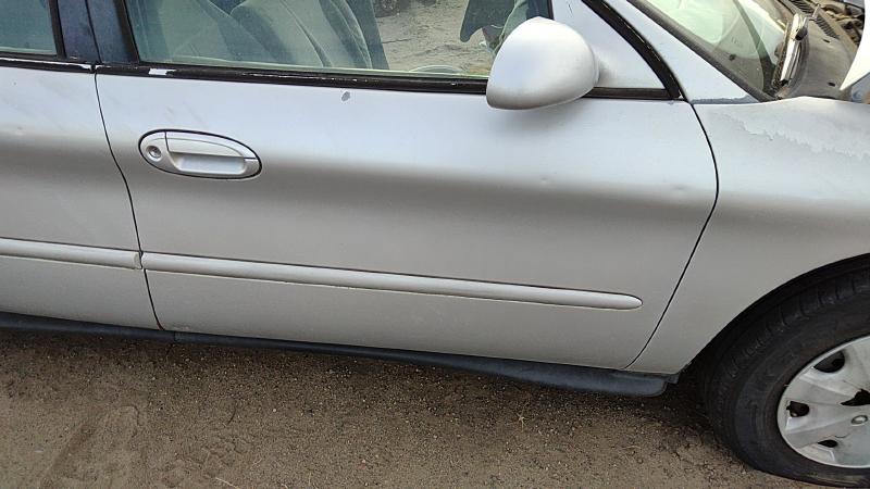 1996-1999 Ford Taurus(see Also Taurus X) Front Door RH