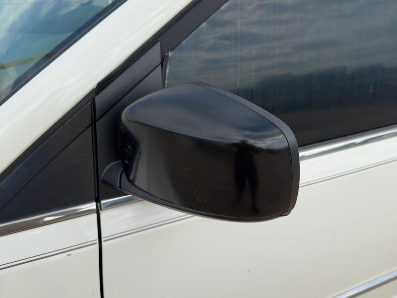 2008-2010 Chrysler Town & Country Door Mirror LH