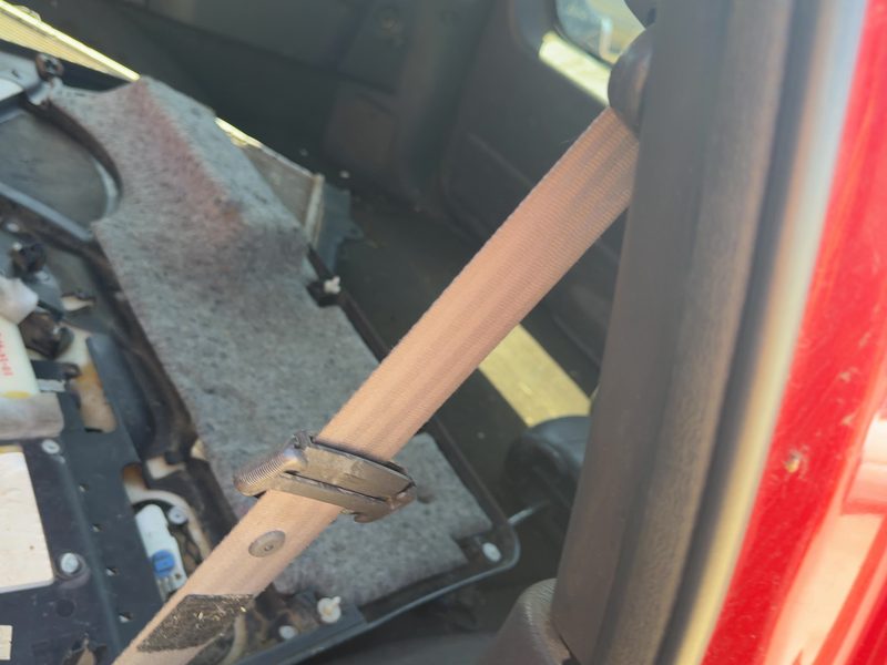 2000 Jeep Grand Cherokee Rear Seat Belt RH