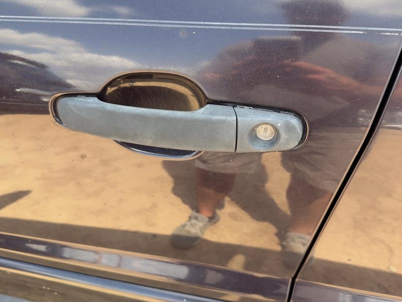 2004-2010 Chevrolet Equinox Outside Door Handle LH