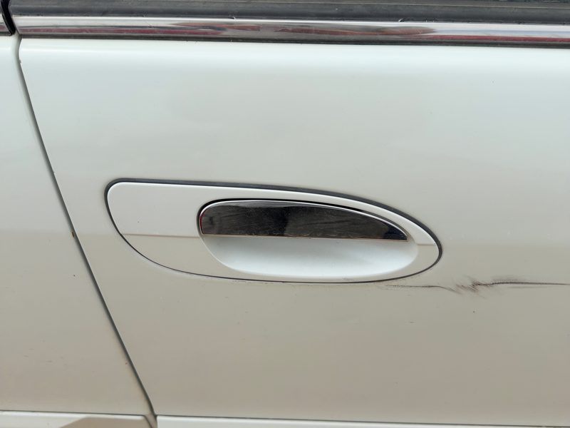 2000-2001 Infiniti I30 Outside Door Handle RH