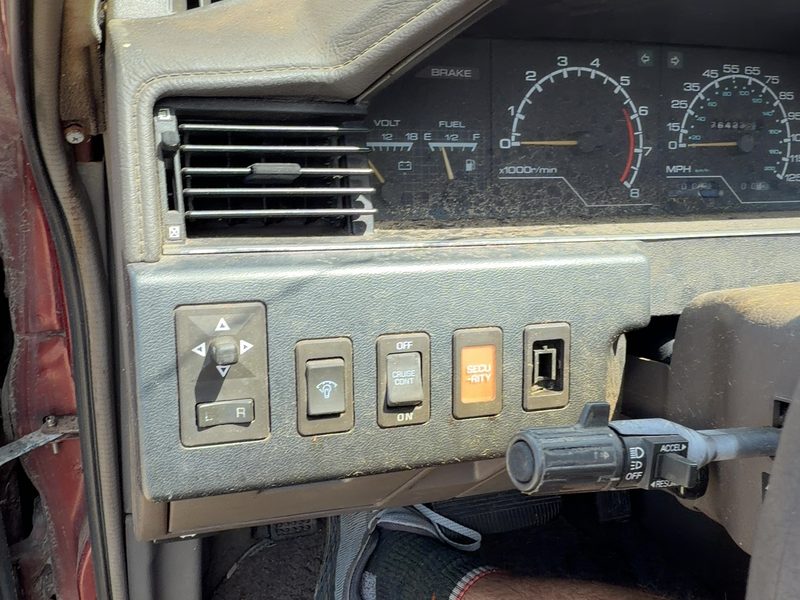 1987-1988 Nissan Maxima Dash Panel