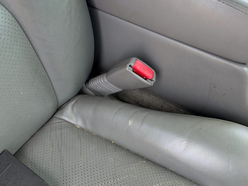 1998-2004 Cadillac Seville Front Seat Belt RH