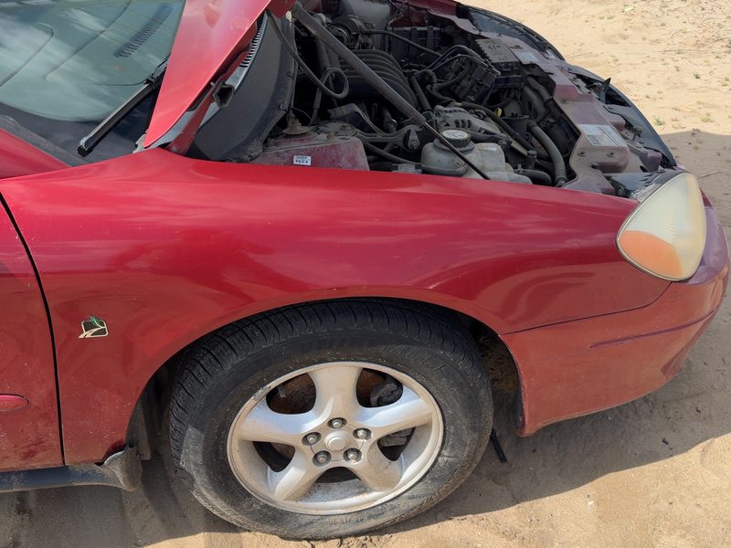 2000-2007 Ford Taurus(see Also Taurus X) Fender RH