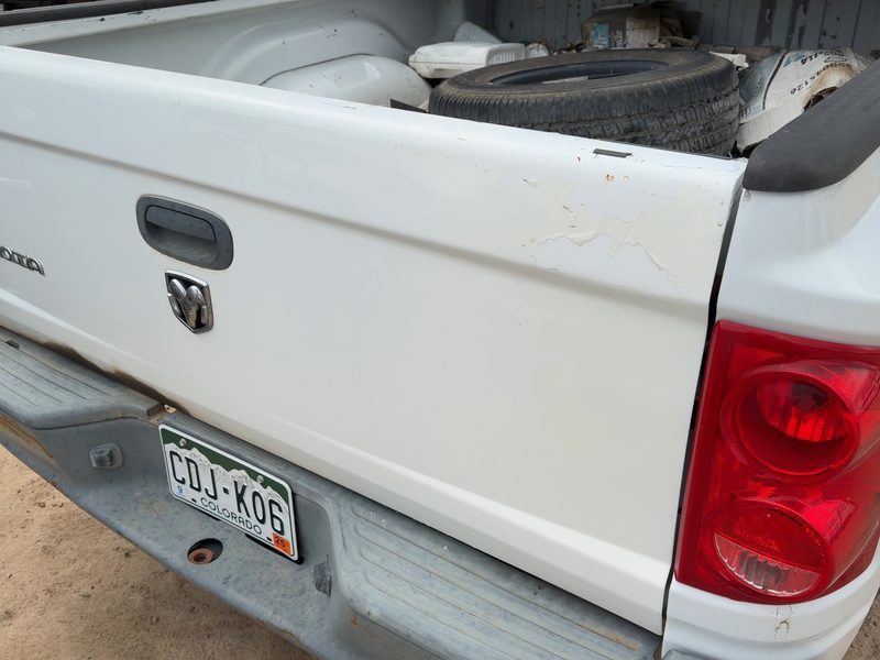 2005-2011 Dodge Dakota (mid-size) Trunk/Decklid/Hatch/Tailgate