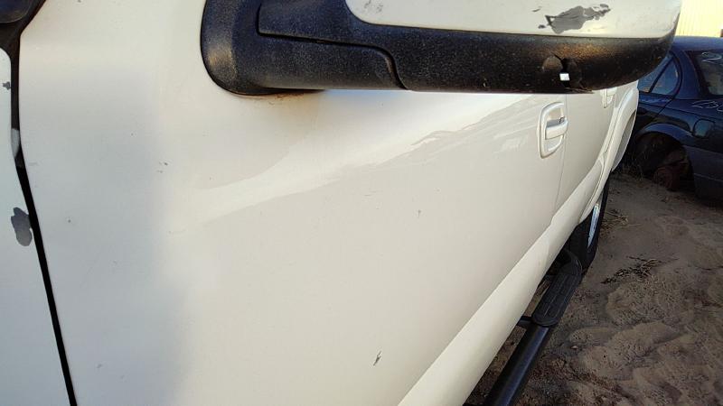 1999-2007 Chevy/gmc Suburban 1500 Series Front Door LH