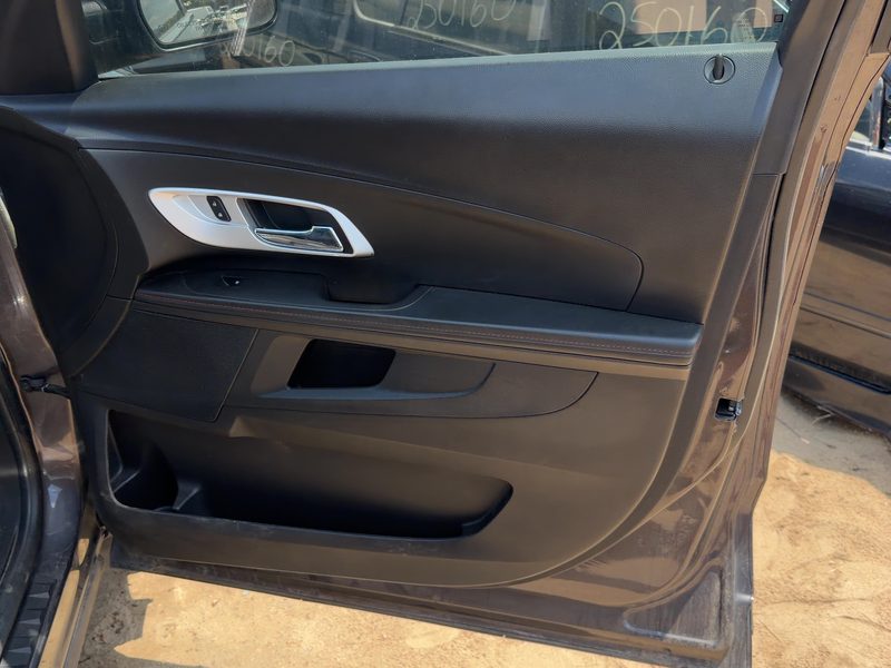 2012-2015 Chevrolet Equinox Front Door Trim Panel RH