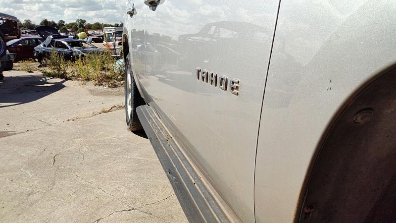 2007-2011 Chevrolet Tahoe Front Door RH
