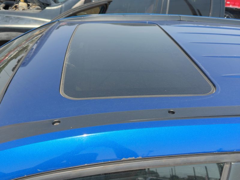 1998-2008 Saturn Vue Roof Glass (Glass Only)
