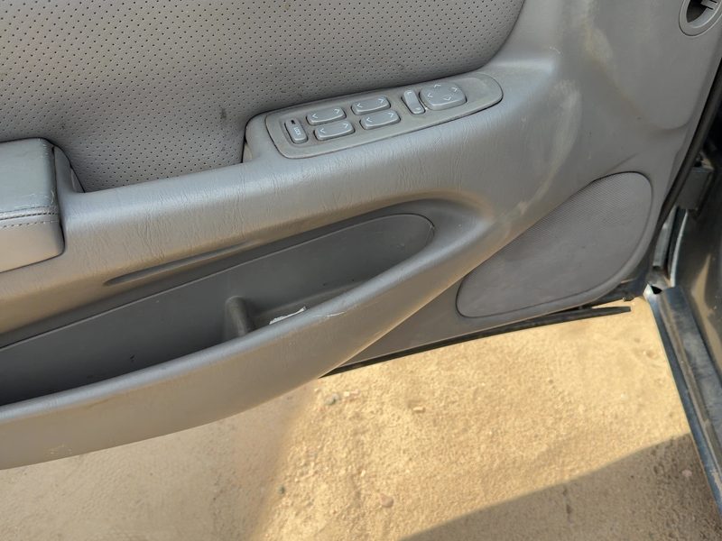 2001-2004 Cadillac Seville Front Door Trim Panel LH