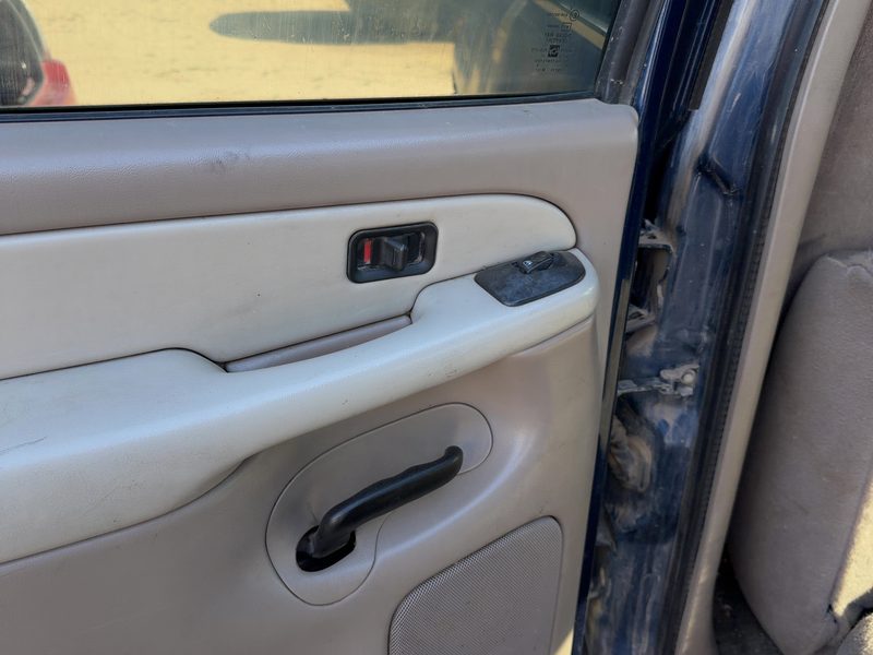 2003 Chevy/gmc Suburban 1500 Series Rear Door Trim Panel LH