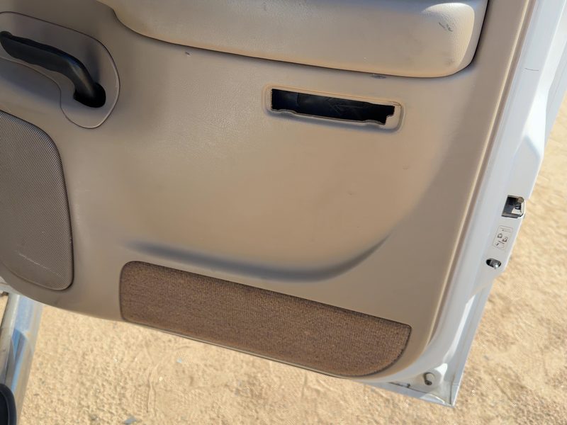 2004-2007 Chevrolet 2500 Silverado Pickup Rear Door Trim Panel RH