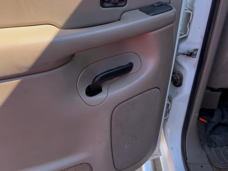 2004-2007 Chevrolet 2500 Silverado Pickup Rear Door Trim Panel LH