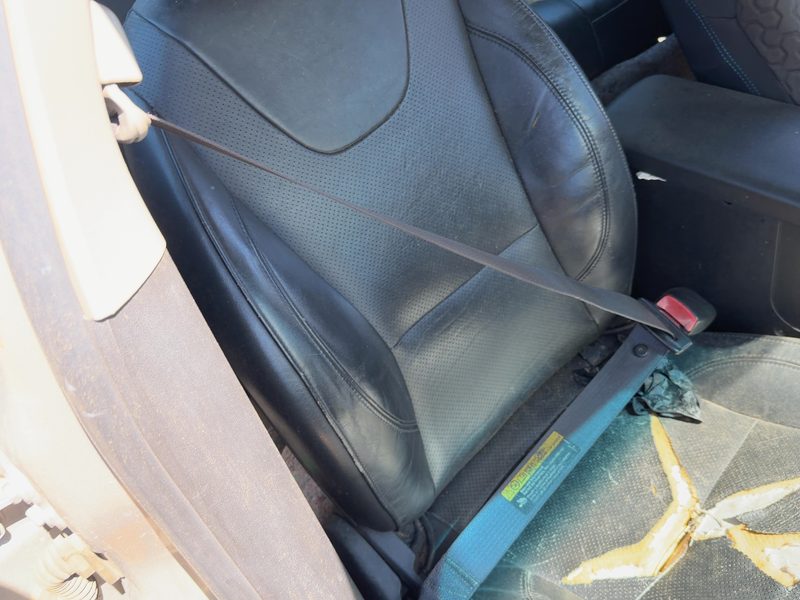 2005-2006 Pontiac G6 Front Seat Belt RH
