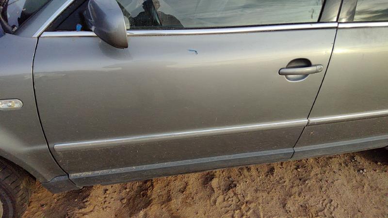 2001-2005 (discontinued) Passat Front Door LH