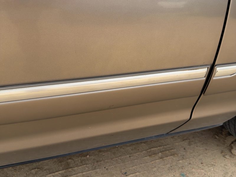 1998-2005 Mercury Grand Marquis (79 & Up) Front Door Moulding RH