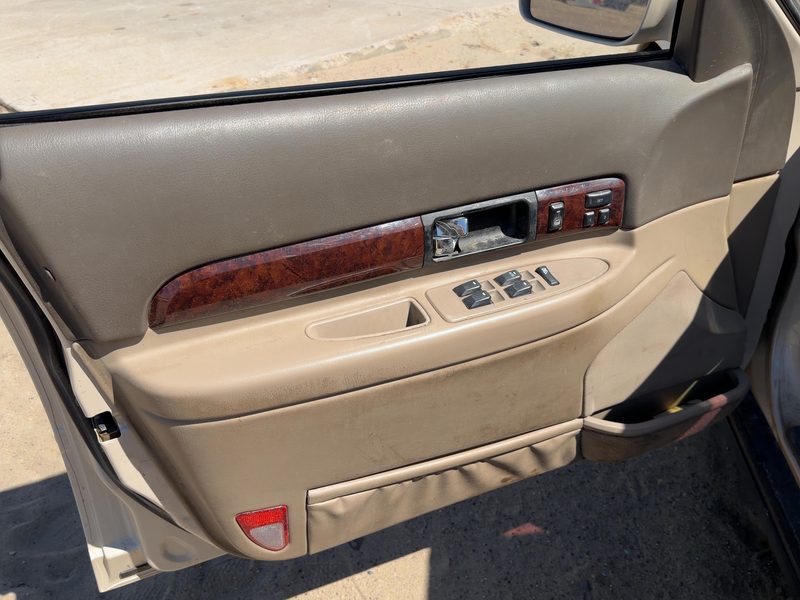 2000-2002 Lincoln LS Front Door Trim Panel LH